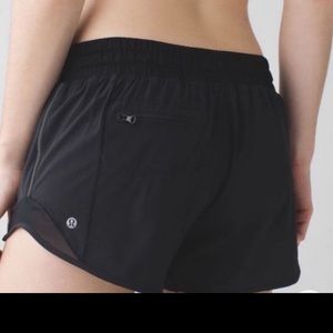 Lululemon Hotty Hot short 2.5”